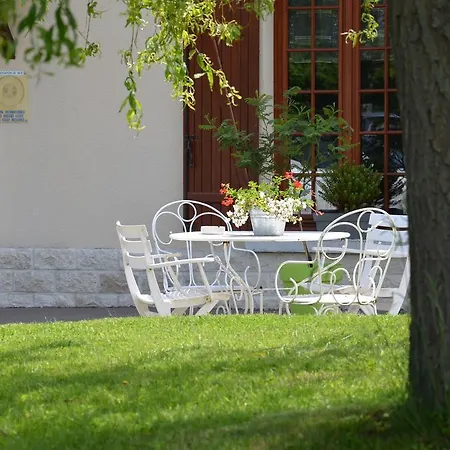 فندق مبيت وإفطار Le Pre Aux Daims Saint-Étienne-la-Thillaye