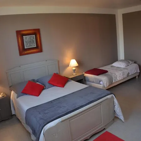 فندق مبيت وإفطار Le Pre Aux Daims 3*